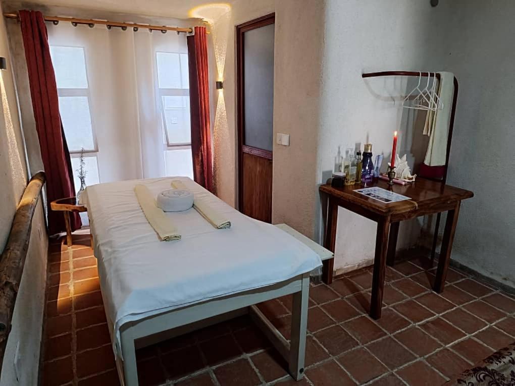 Mia Safari Lodge And Restaurant Εντέμπε Εξωτερικό φωτογραφία