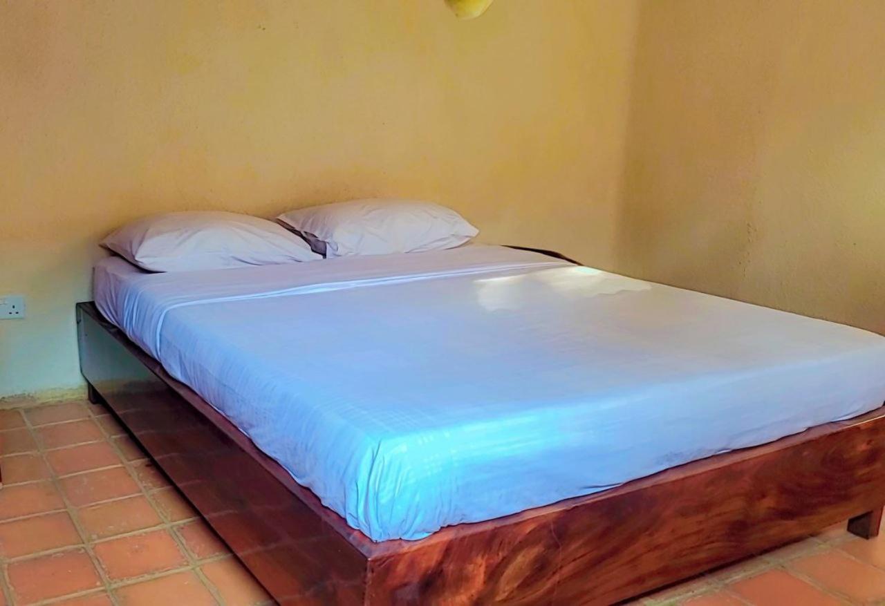 Mia Safari Lodge And Restaurant Εντέμπε Εξωτερικό φωτογραφία