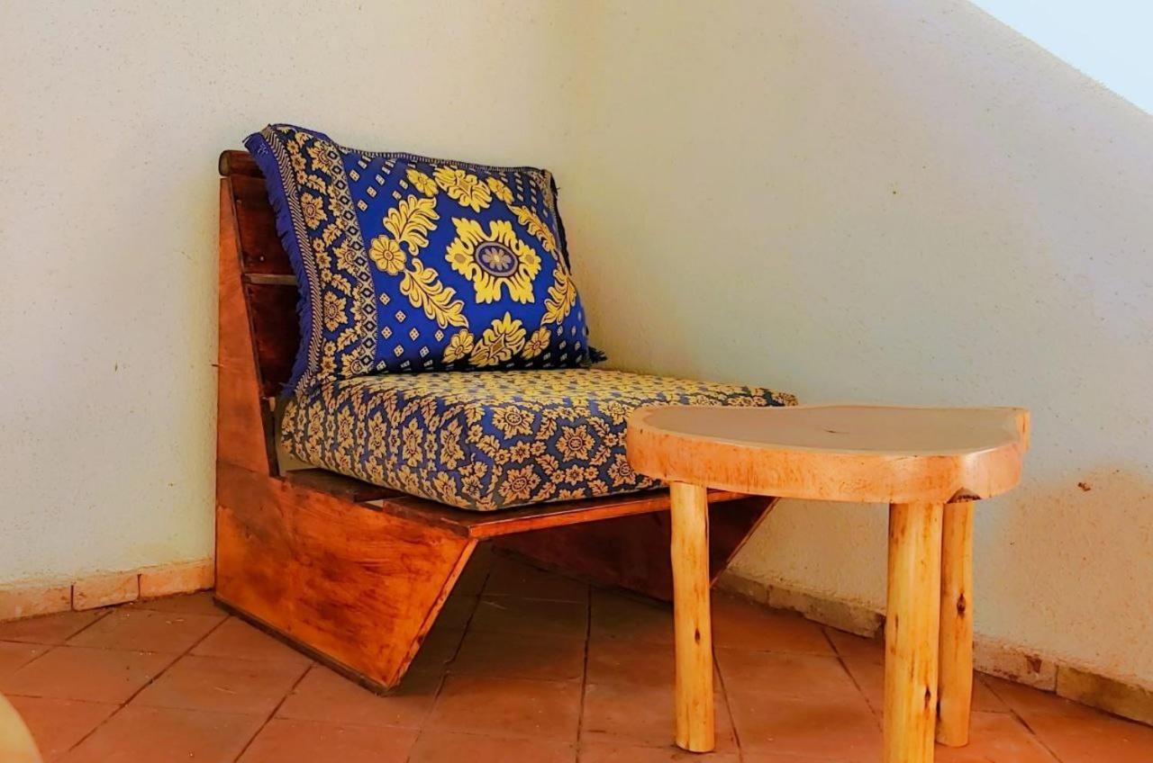 Mia Safari Lodge And Restaurant Εντέμπε Εξωτερικό φωτογραφία